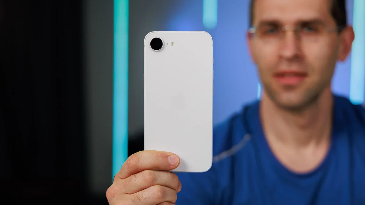 IPhone 17e Review is it even a compromise